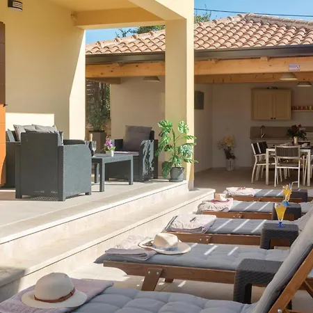 3 Bedroom Lovely In Hébergement de vacances