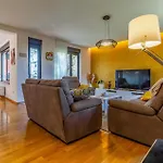 3 Bedroom Gorgeous In プーラ