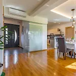 3 Bedroom Gorgeous In *