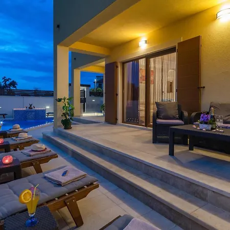 3 Bedroom Lovely In