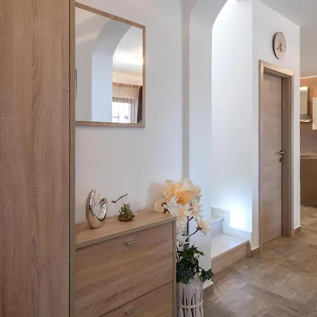 3 Bedroom Lovely In *